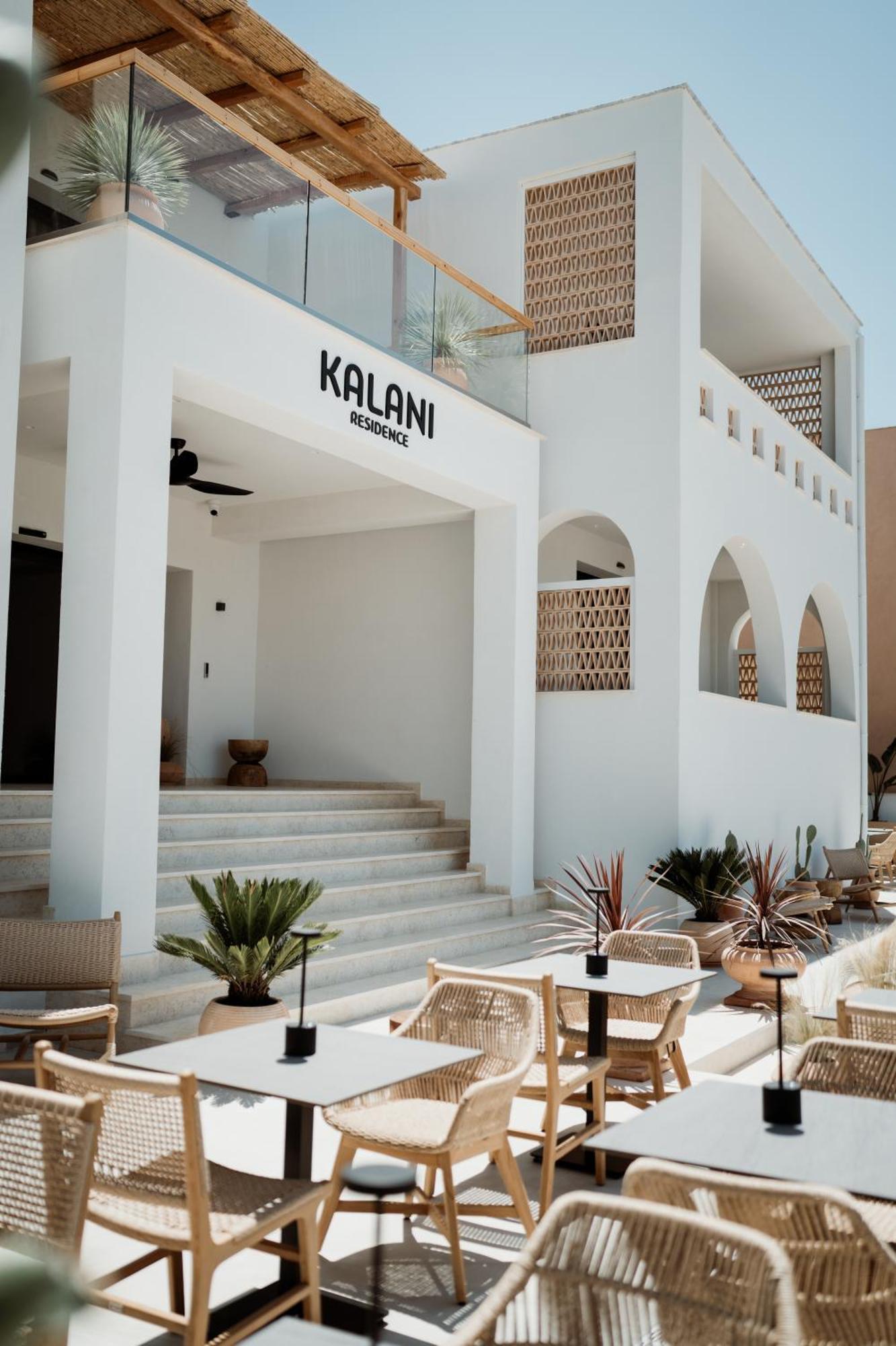Kalani Residence Керамоти Екстериор снимка